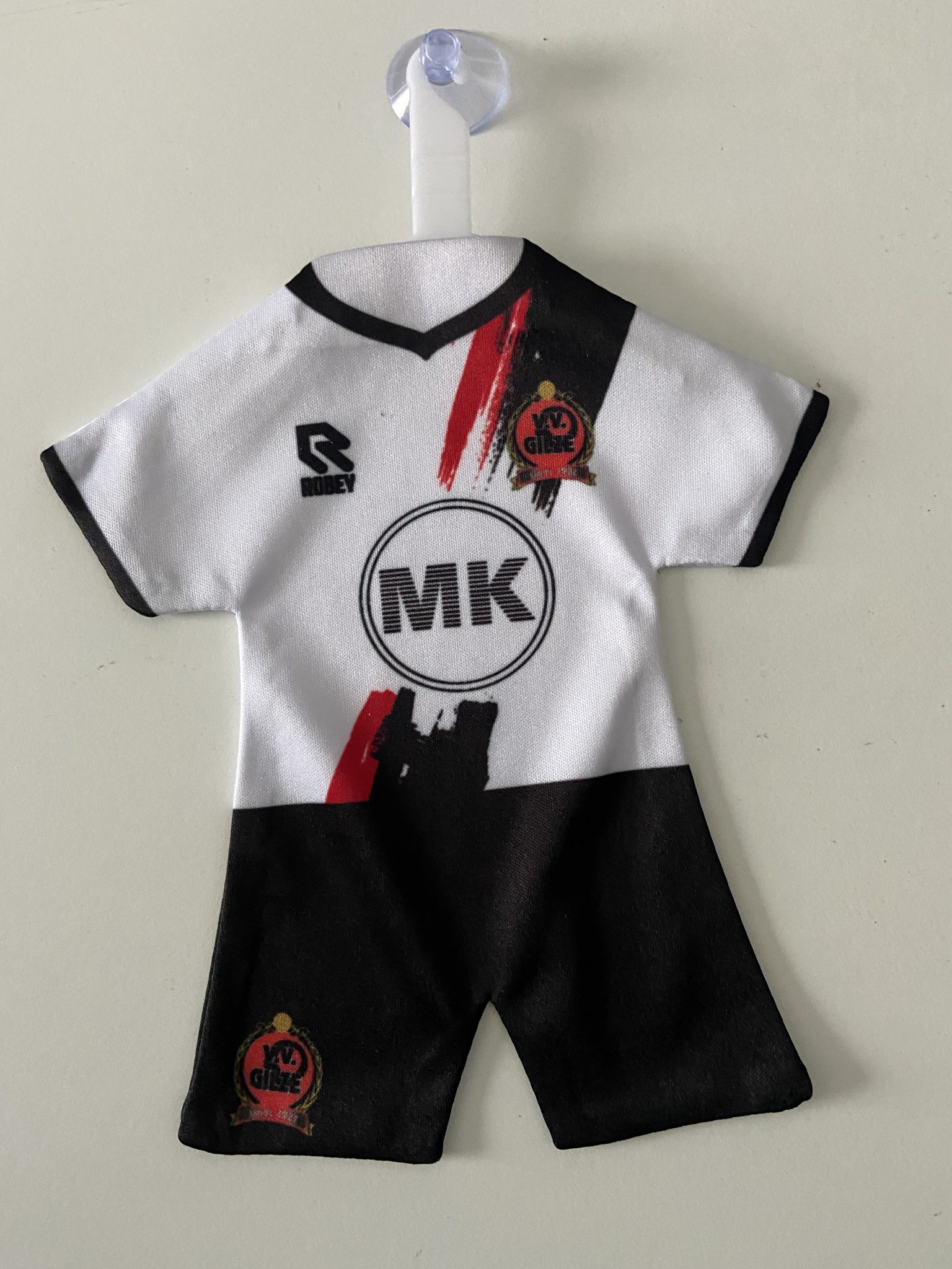 Nu te koop....... clubartikelen van VV Gilze