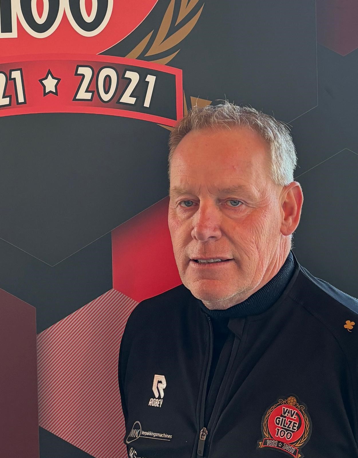 Ton Oerlemans hoofdtrainer JO19-1